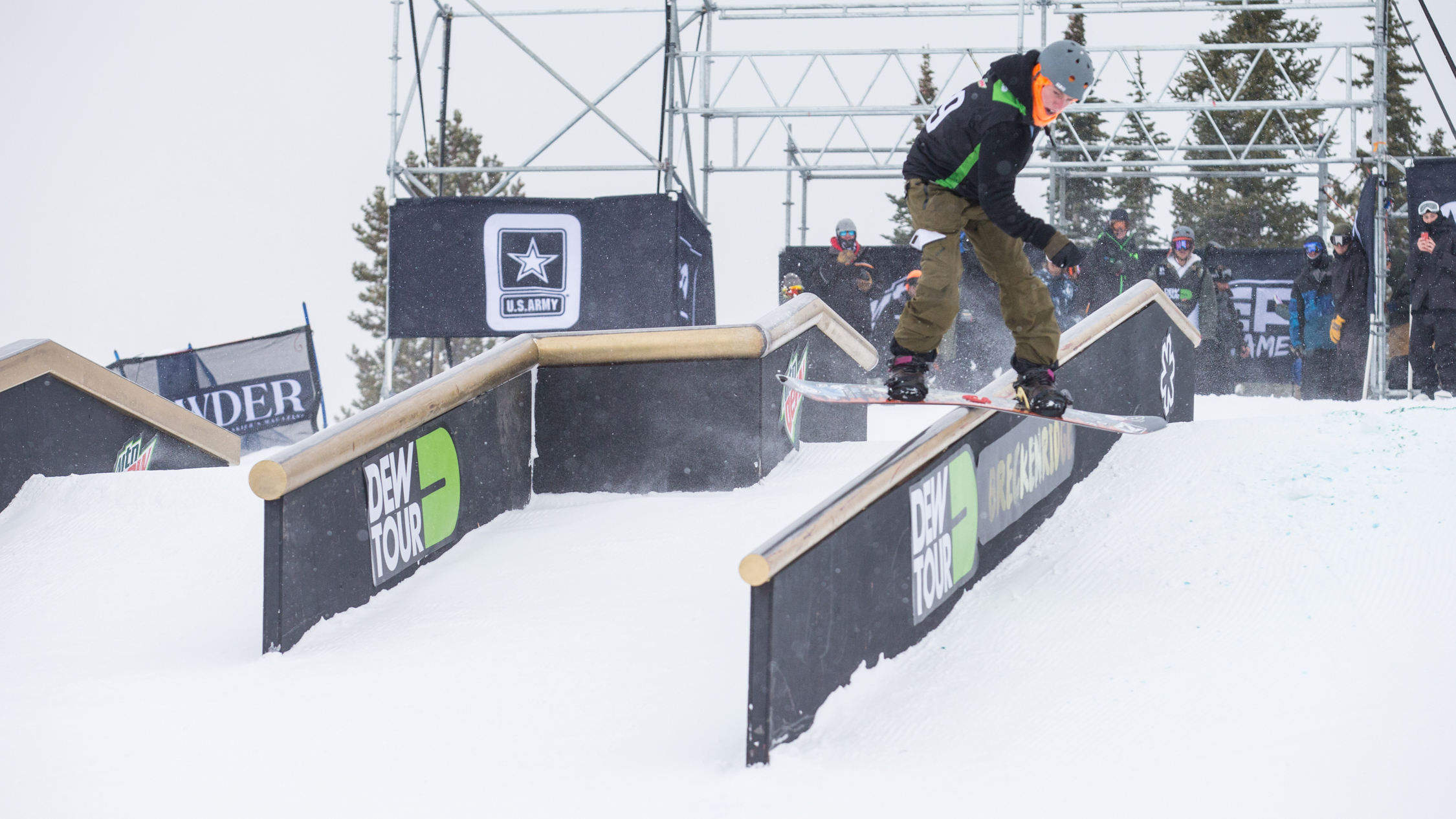 Reid_smith_dew_tour_breck_snb_slope_jib_section_kanights_01