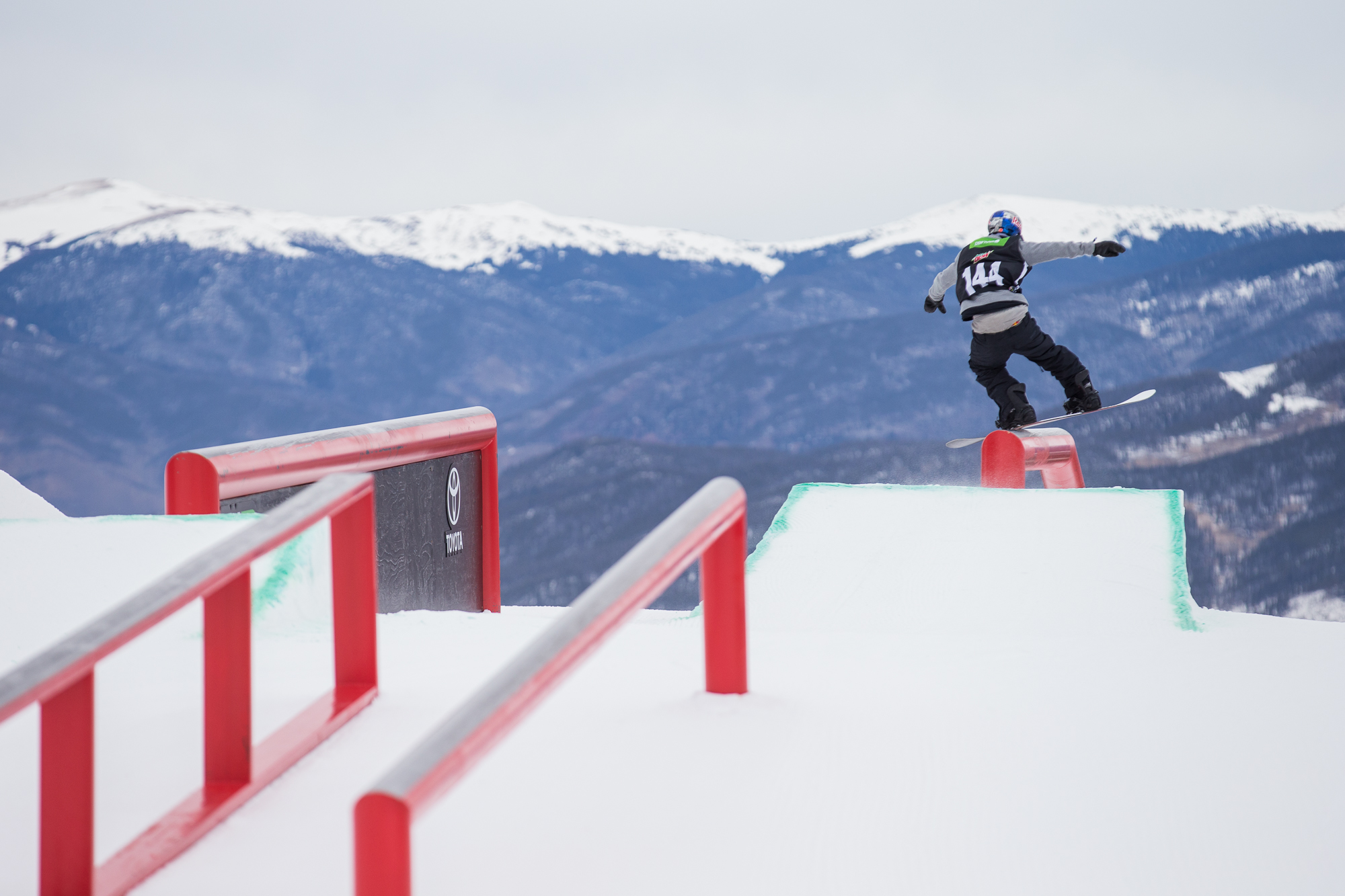 Judd_henkes_mens_snowboard_slopestyle_final_dew_tour_breckenridge_kanights_02